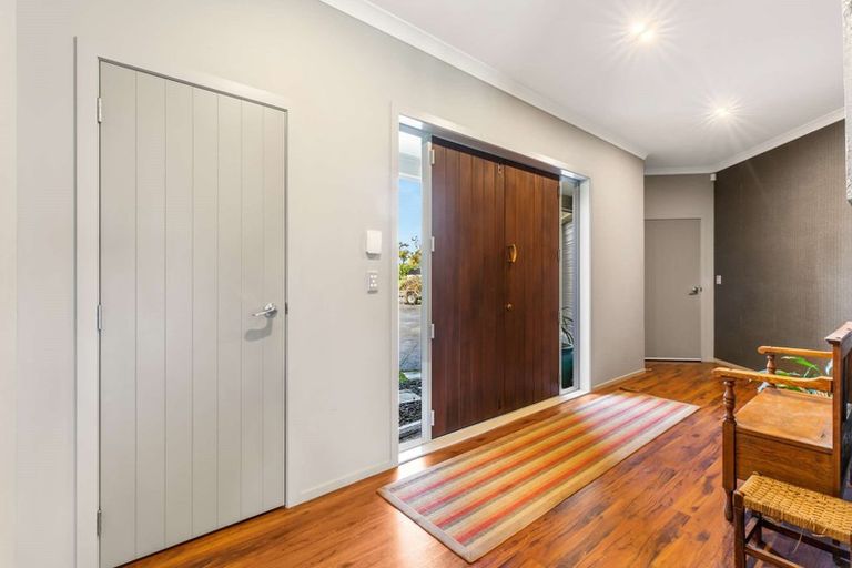 Photo of property in 10 Millbrook Drive, Waiuku, 2683