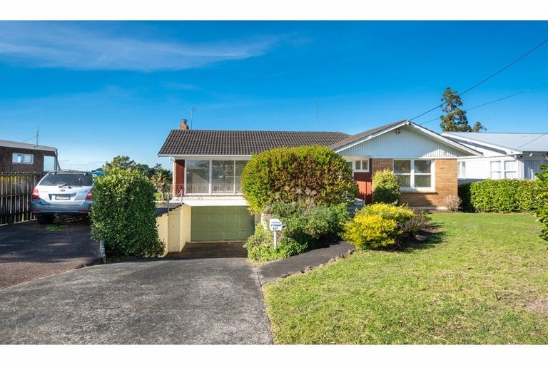 Photo of property in 417 Don Buck Road, Massey, Auckland, 0614