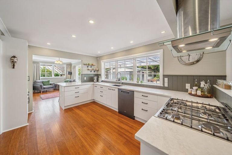 Photo of property in 34 Latitude Close, Whitby, Porirua, 5024