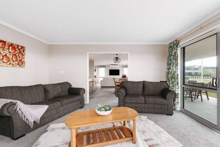 Photo of property in 44 Ridge Drive, Omokoroa, 3114