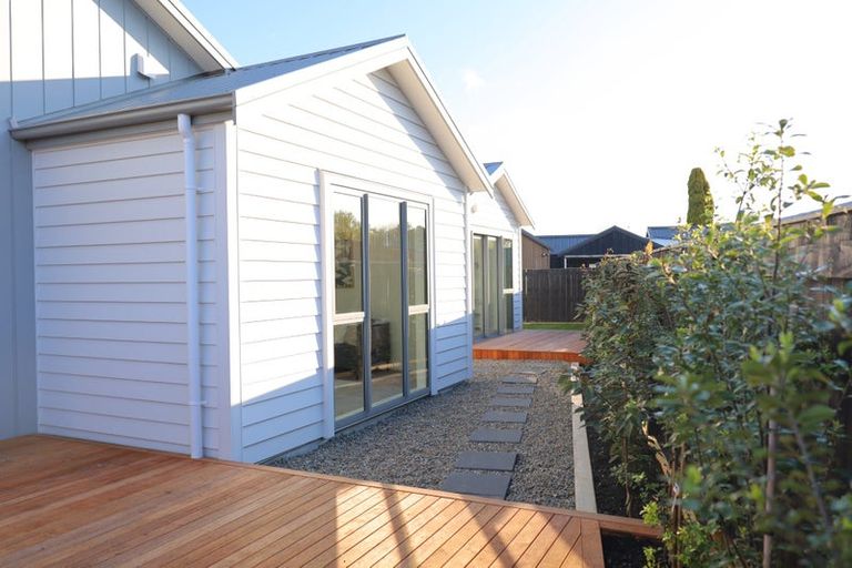 Photo of property in 8 Samuel Place, Terrace End, Palmerston North, 4410