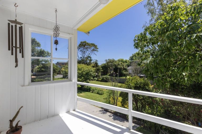 Photo of property in 90-92 Kiwi Road, Raumati Beach, Paraparaumu, 5032