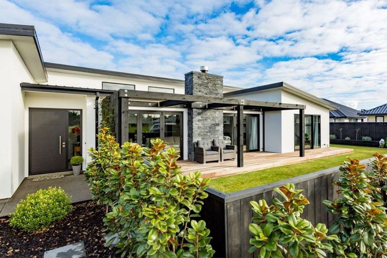 Photo of property in 4 Black Rock Way, Prebbleton, 7604