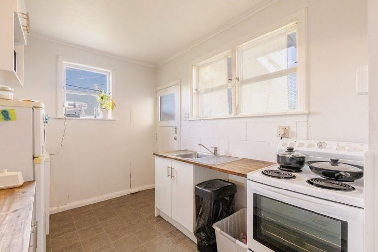 Photo of property in 7a Arnold Street, Onekawa, Napier, 4110