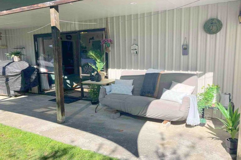 Photo of property in 13 Scotswood Street, Waikaia, 9778