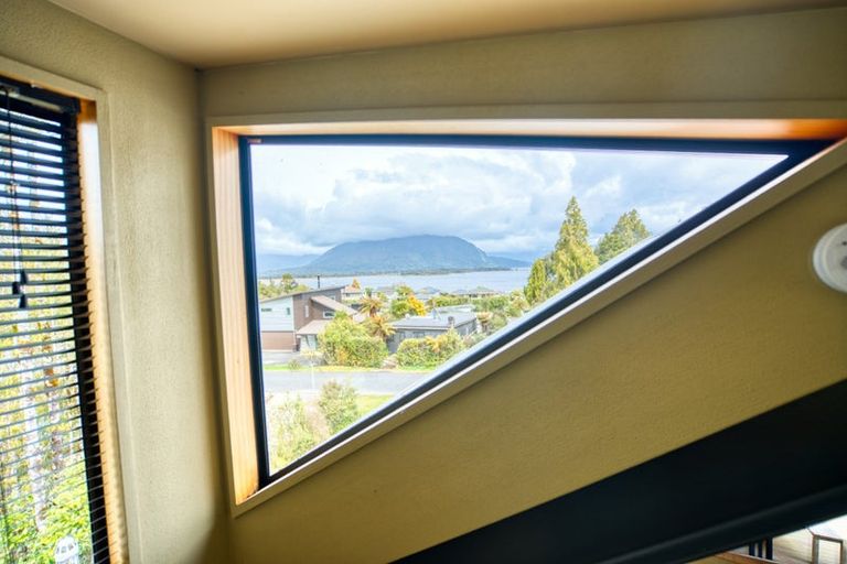 Photo of property in 17 Korua Street, Moana, 7872