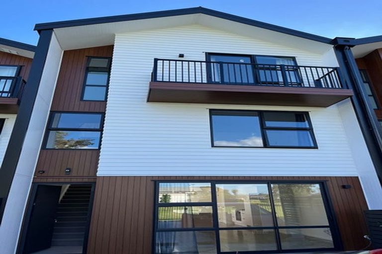 Photo of property in 26d Brennan Avenue, Te Atatu Peninsula, Auckland, 0610