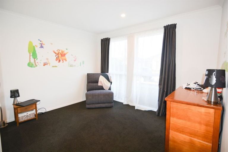 Photo of property in 18 George Square West, Wigram, Christchurch, 8025