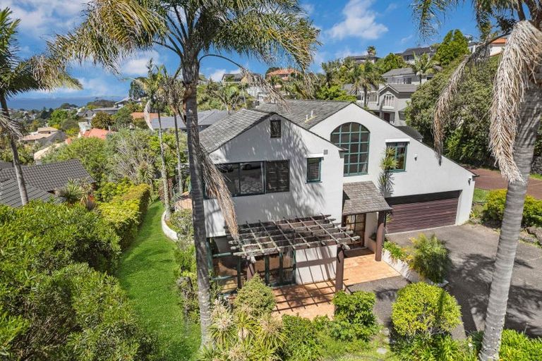 Photo of property in 44 Penguin Drive, Murrays Bay, Auckland, 0630