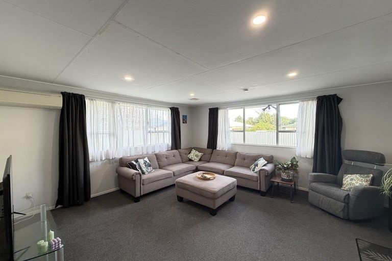 Photo of property in 34b Somerset Crescent, Highbury, Palmerston North, 4412
