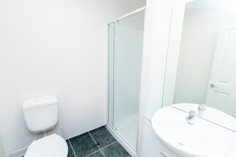 Photo of property in Atrium Towers, 6e/154 The Terrace, Wellington Central, Wellington, 6011