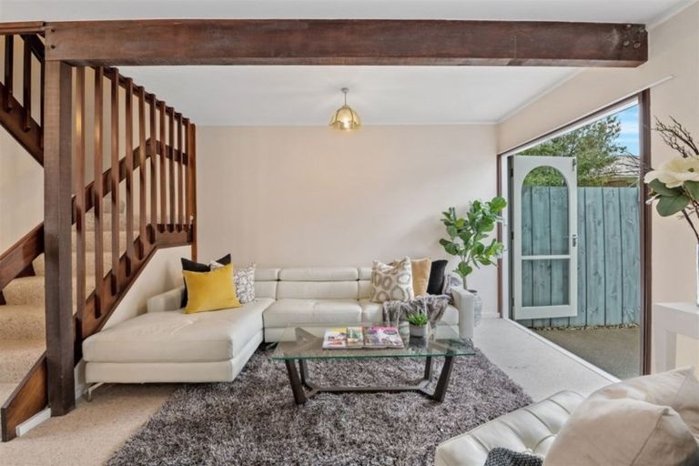 Photo of property in Cornwall Gardens, 15/27 Cornwall Street, St Albans, Christchurch, 8014