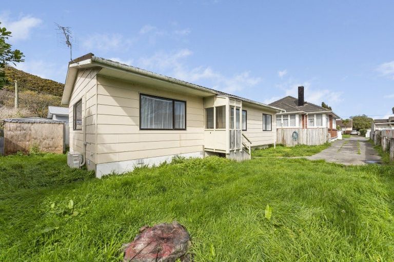 Photo of property in 11a Kowhai Street, Naenae, Lower Hutt, 5011