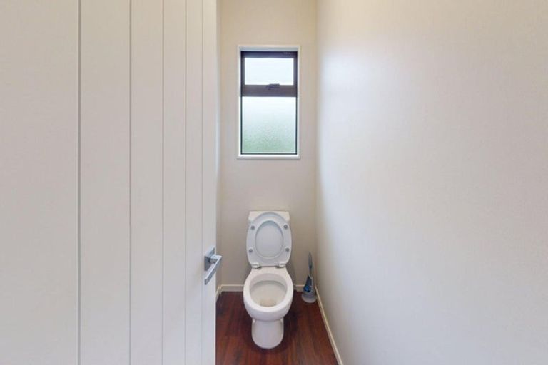 Photo of property in 57 Tennyson Avenue, Kelvin Grove, Palmerston North, 4414