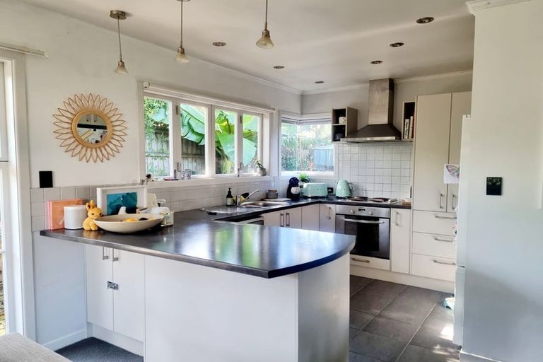 Photo of property in 34 Hastings Parade, Devonport, Auckland, 0624