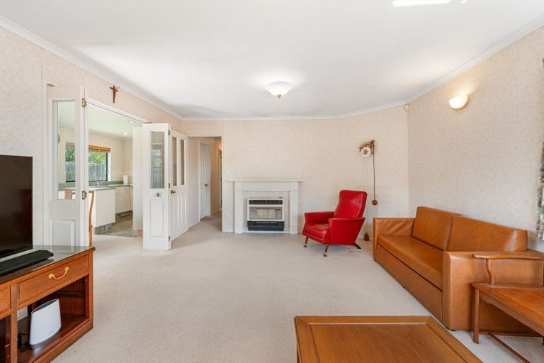 Photo of property in 77 Lyndhurst Street, Takaro, Palmerston North, 4412