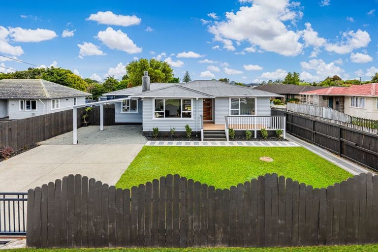 Photo of property in 114 Old Wairoa Road, Papakura, 2110