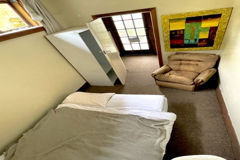 Photo of property in 29 Tanera Crescent, Brooklyn, Wellington, 6021