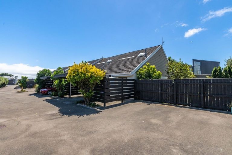 Photo of property in 7/23 Tireti Road, Titahi Bay, Porirua, 5022