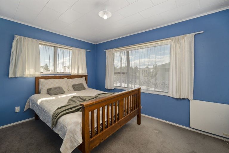 Photo of property in 24 Mckee Avenue, Fenton Park, Rotorua, 3010