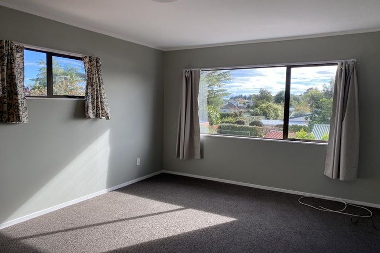Photo of property in 32 Bellevue Road, Brookfield, Tauranga, 3110