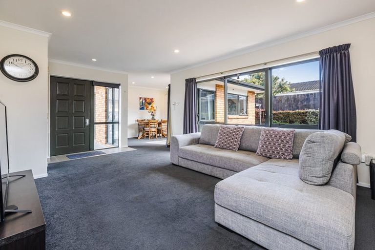 Photo of property in 2/14 Prictor Street, Papakura, 2110
