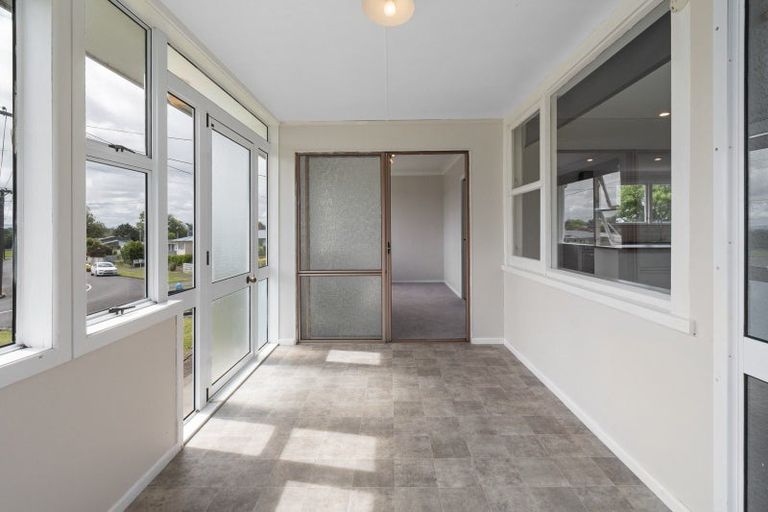 Photo of property in 18 Mcclure Street, Feilding, 4702