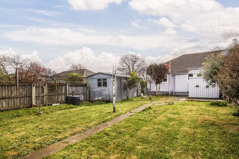 Photo of property in 32 Riley Crescent, Woolston, Christchurch, 8023