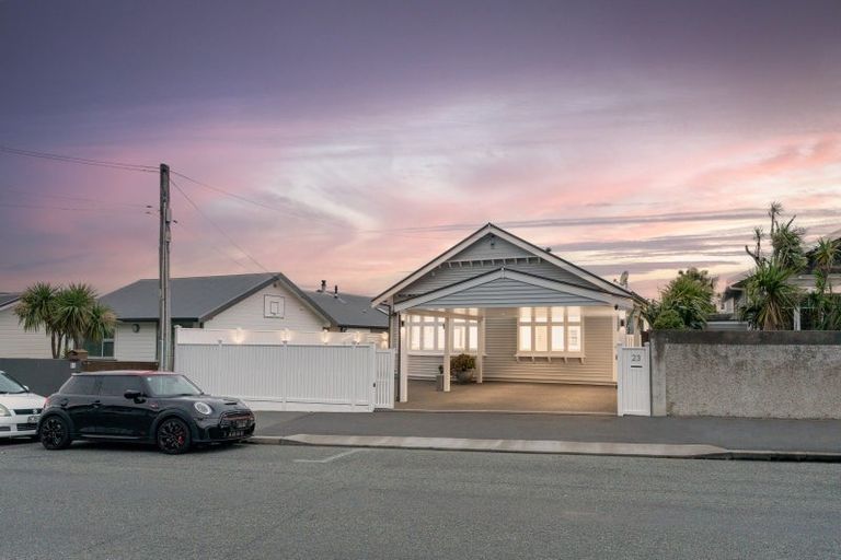 Photo of property in 23 Ferry Street, Seatoun, Wellington, 6022