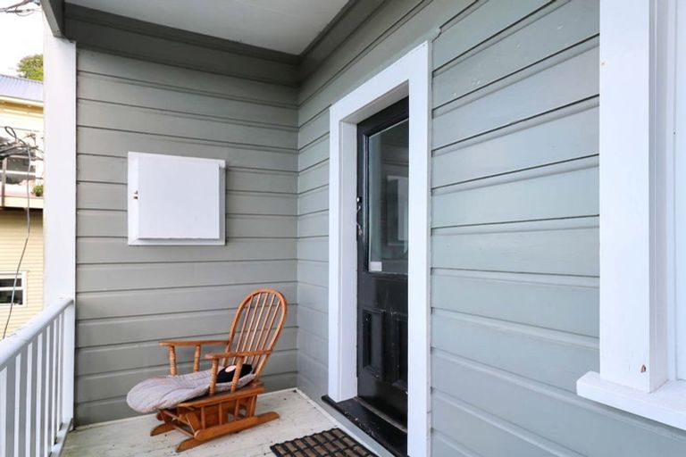 Photo of property in 29 Garden Road, Northland, Wellington, 6012