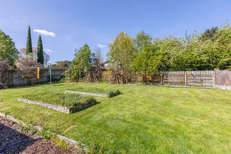 Photo of property in 17 Watts Street, Waipawa, 4210