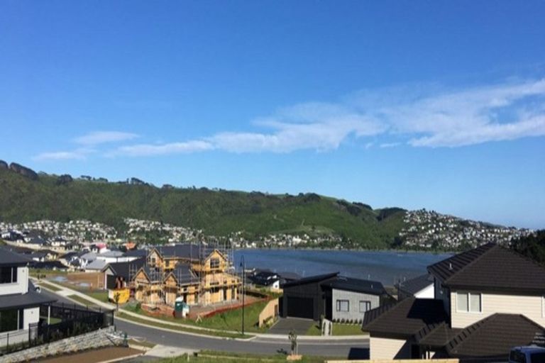 Photo of property in 9 Waitaria Terrace, Aotea, Porirua, 5024