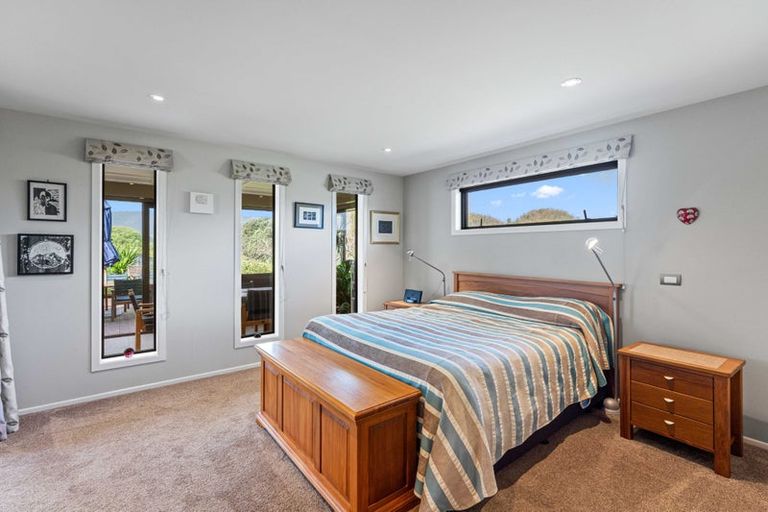 Photo of property in 38 Titoki Road, Waikanae Beach, Waikanae, 5036
