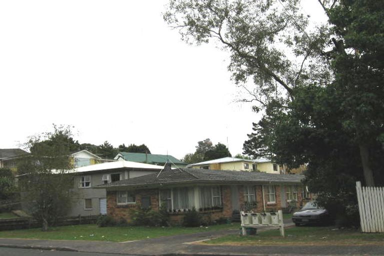 Photo of property in 34 Eskdale Road, Birkdale, Auckland, 0626