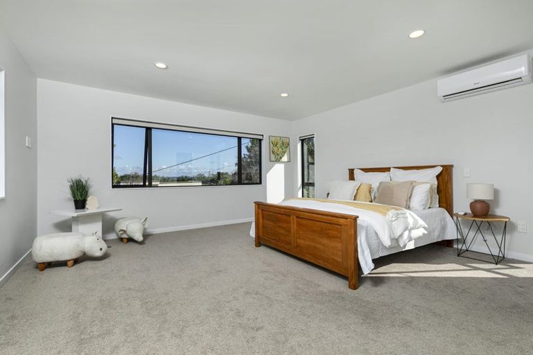 Photo of property in 8c Albany Highway, Greenhithe, Auckland, 0632