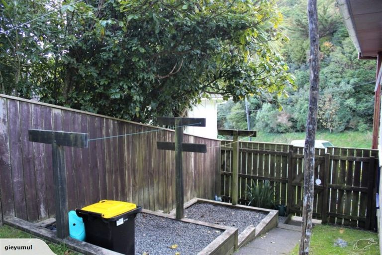 Photo of property in 6 Tobruk Street, Karori, Wellington, 6012