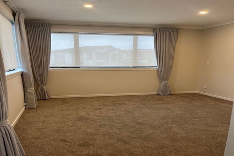 Photo of property in 8 La Bella Road, Hobsonville, Auckland, 0616
