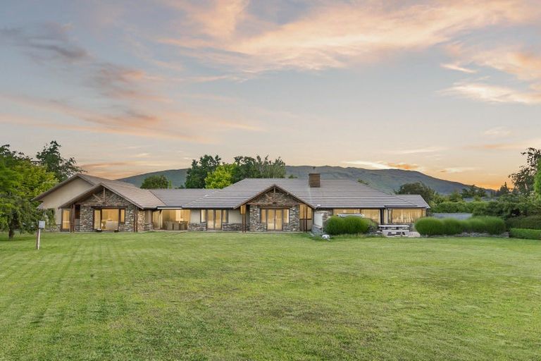 Photo of property in 6/71 Cardrona Valley Road, Wanaka, 9382