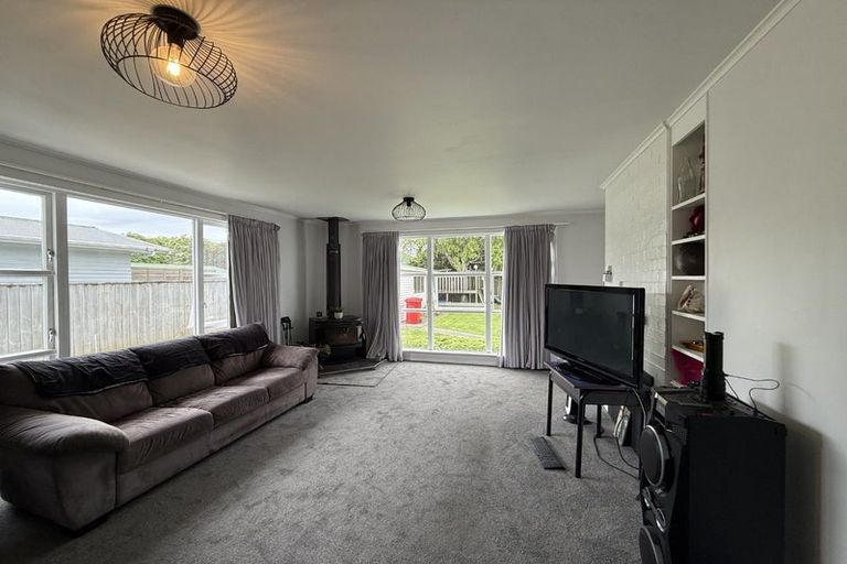 Photo of property in 12 Argyle Grove, Trentham, Upper Hutt, 5018