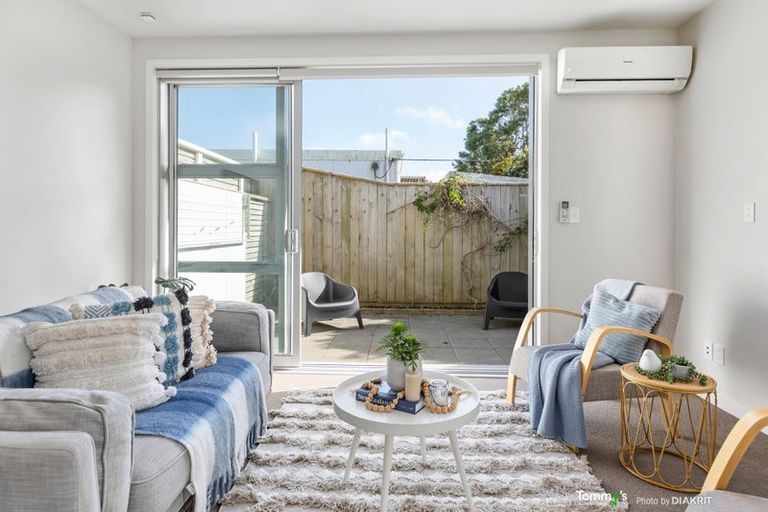 Photo of property in 32u1 Dr Taylor Terrace, Johnsonville, Wellington, 6037