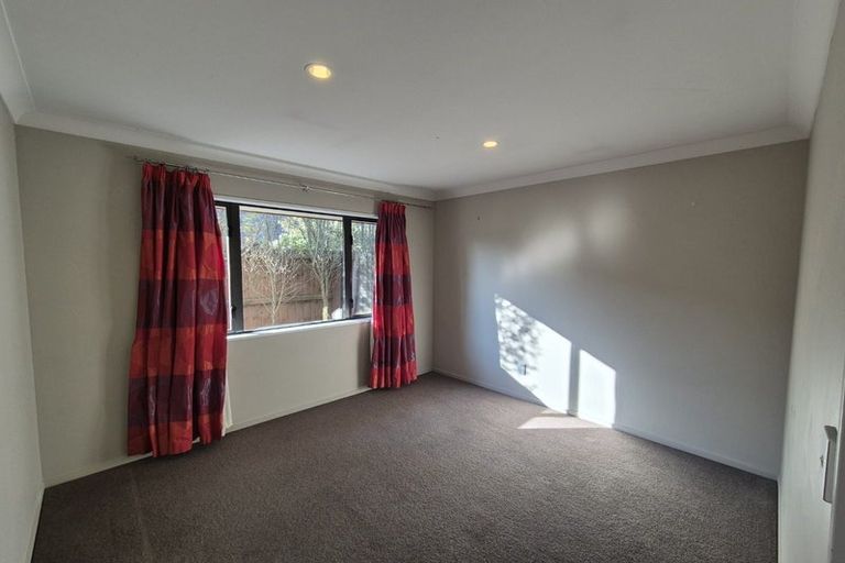 Photo of property in 29 Foresters Crescent, Parklands, Christchurch, 8083