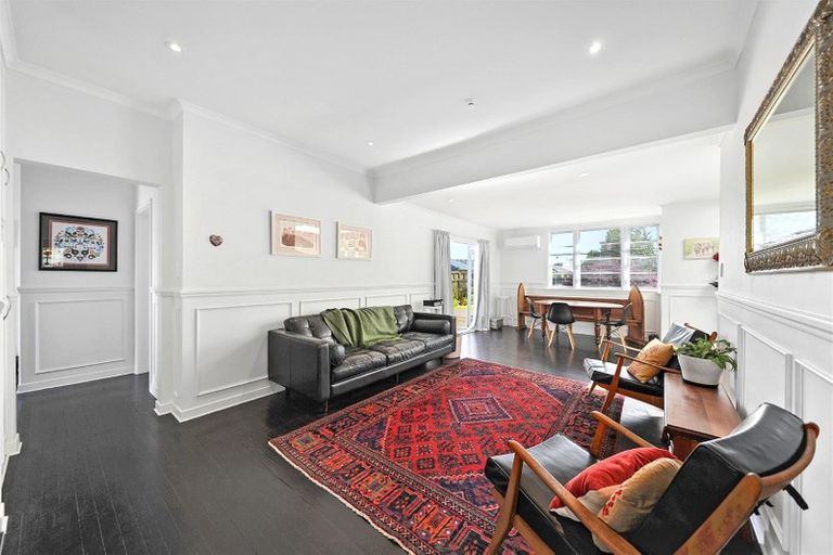 Photo of property in 139 Wilsons Road, Saint Martins, Christchurch, 8022