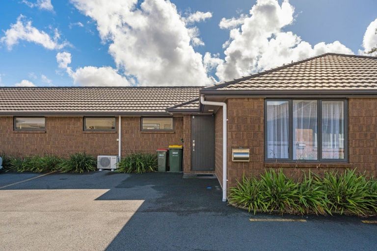 Photo of property in 108u9 Old Farm Road, Hamilton East, Hamilton, 3216