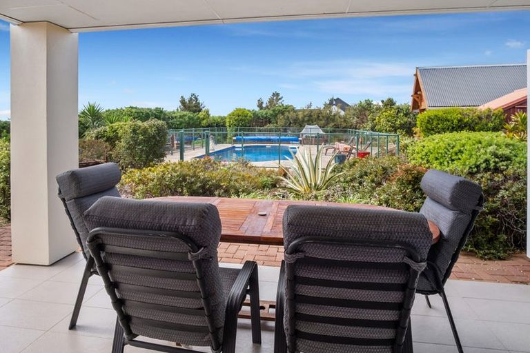 Photo of property in 2217b South Head Road, South Head, Helensville, 0874