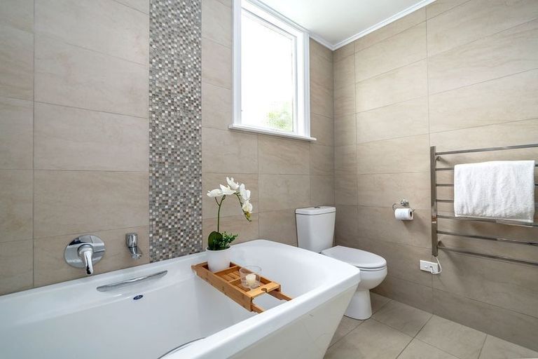 Photo of property in 32 Esther Street, Martinborough, 5711