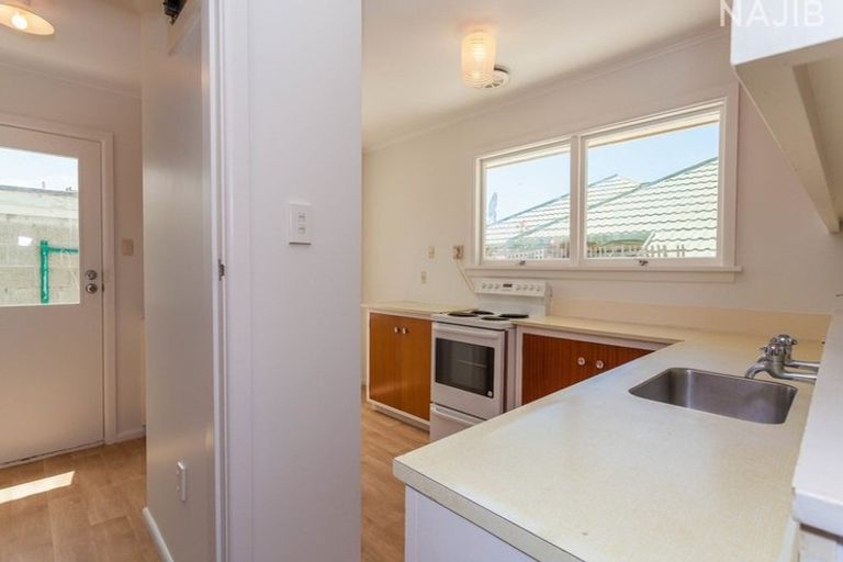 Photo of property in 73 Fairfield Avenue, Addington, Christchurch, 8024