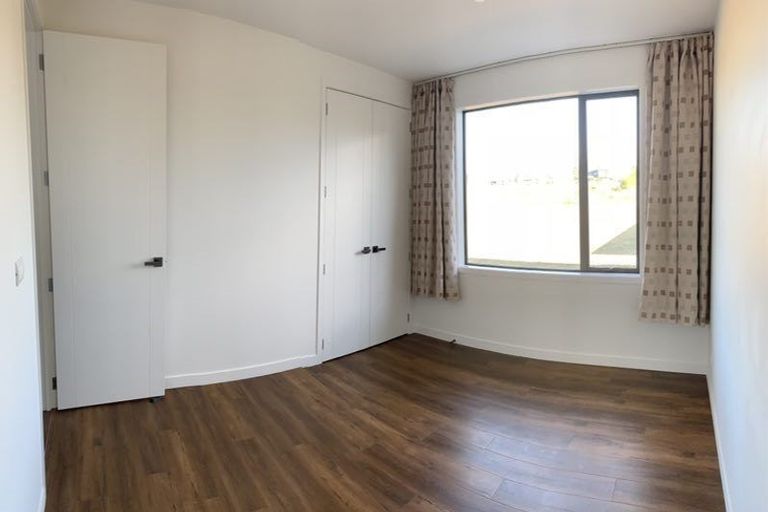 Photo of property in 6 Throttle Close, Dairy Flat, Albany, 0794