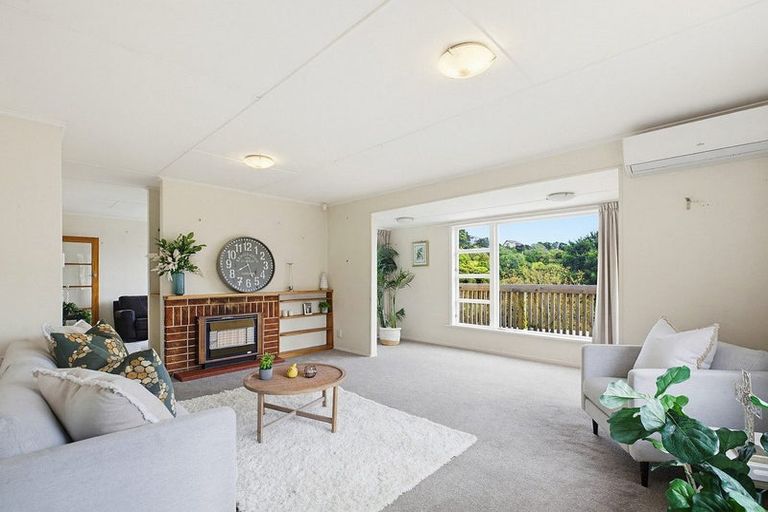 Photo of property in 44 Acheron Road, Paremata, Porirua, 5026