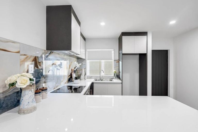 Photo of property in 3/3 Matata Place, Dallington, Christchurch, 8061