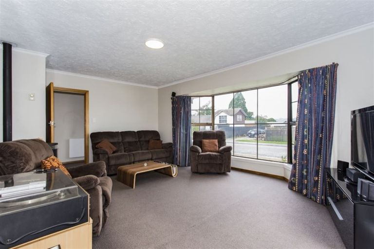 Photo of property in 24 Steele Street, Hornby, Christchurch, 8042